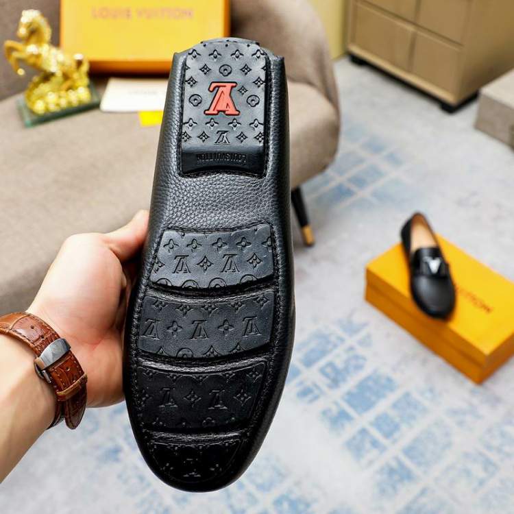Picture of Louis Vuitton Shoes _SKULVsz38-45mnf021311926